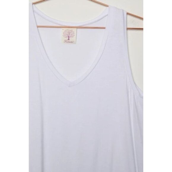 NWT Silver Icing Freeloader White Mad About You v-neck tank  size M/L - Picture 12 of 16